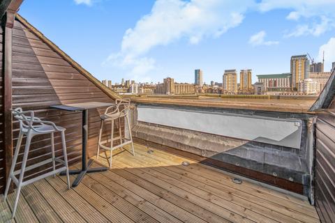 2 bedroom flat for sale, Canada Wharf, 255 Rotherhithe Street, London, SE16