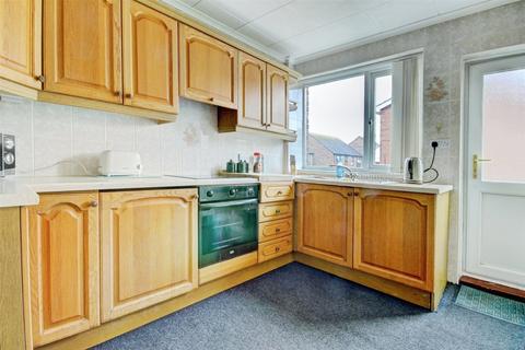3 bedroom semi-detached house for sale, Sherburn Park Drive, Rowlands Gill, Gateshead, NE39