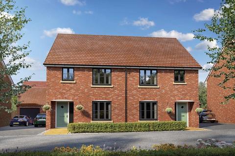 3 bedroom semi-detached house for sale, The Keeford - Plot 41 at Bovingdon Grange Meadows, Bovingdon Grange Meadows, Meadow Drive HP3