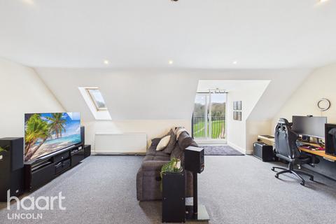 2 bedroom apartment for sale, Willow Tree Close, Lincoln