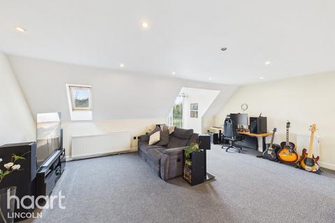 2 bedroom apartment for sale, Willow Tree Close, Lincoln