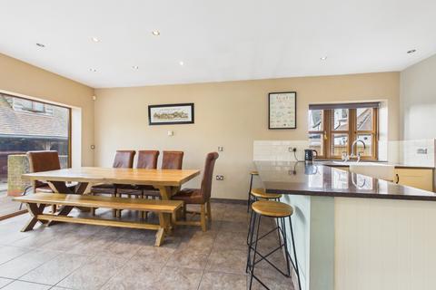 6 bedroom detached house for sale, Newland Park, Hull,HU5 2DR
