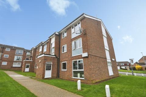 2 bedroom apartment for sale, Falkland Court, Braintree
