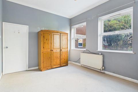 undefined, Flat 2, Furlong Court