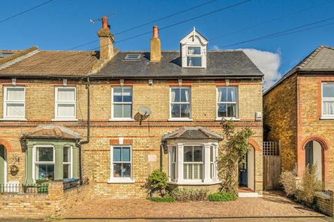 4 bedroom end of terrace house for sale, Canbury Park Road, Kingston Upon Thames KT2