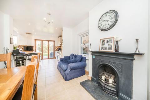 4 bedroom end of terrace house for sale, Canbury Park Road, Kingston Upon Thames KT2