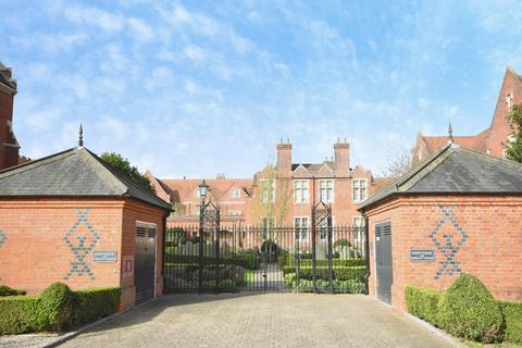 2 bedroom apartment for sale, The Galleries, Warley, BRENTWOOD