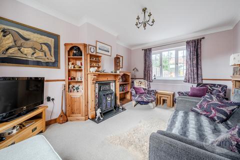 2 bedroom semi-detached house for sale, Belle Vue Road, Aldershot GU12