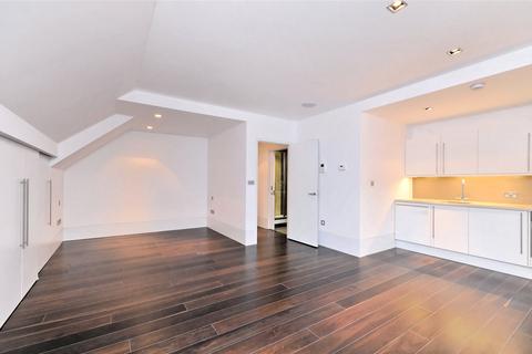 Studio to rent, Slingsby Place, St Martin's Court, WC2E