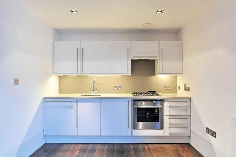 Studio to rent, Slingsby Place, St Martin's Court, WC2E