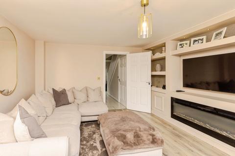 4 bedroom terraced house for sale, Dunlop Avenue, West Yorkshire LS12