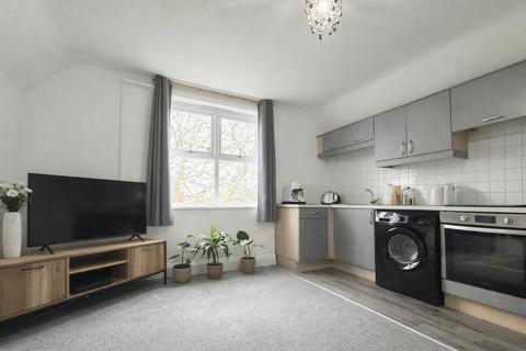 Flat - Shaftesbury Road, Leicester LE3