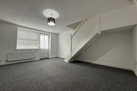 2 bedroom terraced house to rent, Blackburn Avenue, Brough, East Riding of Yorkshi, HU15