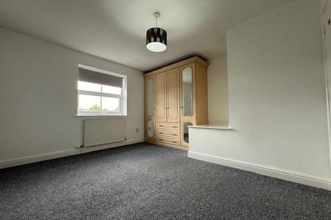 2 bedroom terraced house to rent, Blackburn Avenue, Brough, East Riding of Yorkshi, HU15