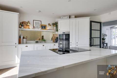 3 bedroom detached bungalow for sale, Stocks Bank Road, Mirfield WF14