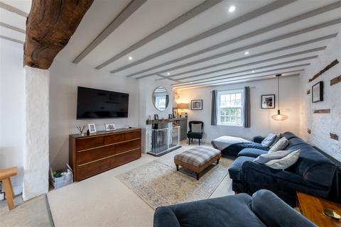 4 bedroom house for sale, High Street, Weaverham CW8