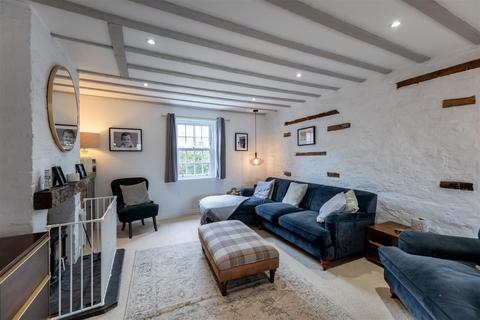 4 bedroom house for sale, High Street, Weaverham CW8