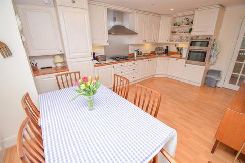 2 bedroom flat for sale, 3 Islands House, Islands Court, Islands Bank Road, Inverness