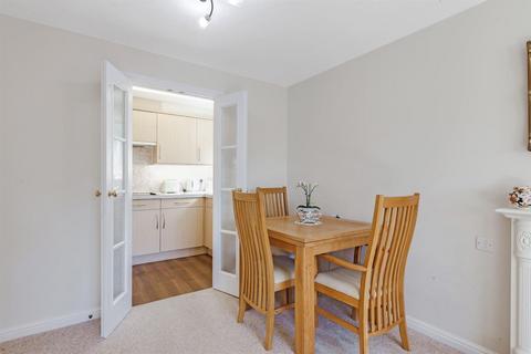 2 bedroom apartment for sale, Sanders Court, Junction Road, Warley, Brentwood, CM14 5FG