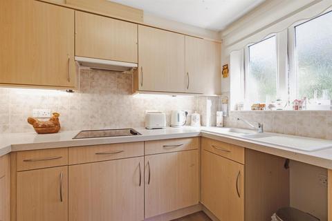 2 bedroom apartment for sale, Sanders Court, Junction Road, Warley, Brentwood, CM14 5FG