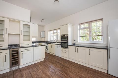 2 bedroom apartment for sale, Lower Hale, Farnham