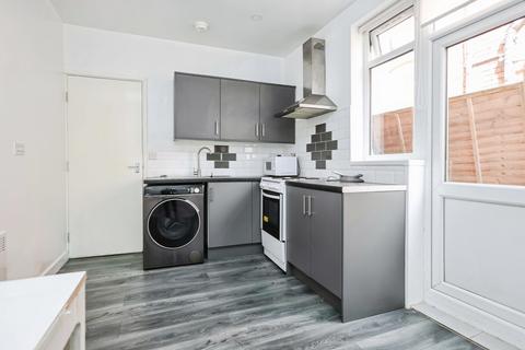 2 bedroom terraced house for sale, Bearwood Road, Smethwick, West Midlands, B66