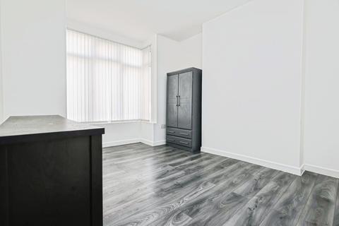 2 bedroom terraced house for sale, Bearwood Road, Smethwick, West Midlands, B66
