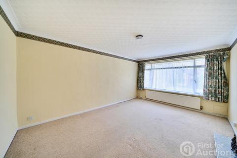 2 bedroom maisonette for sale, Clos Hendre, Rhwibina, Cardiff
