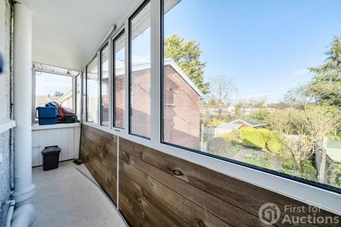 2 bedroom maisonette for sale, Clos Hendre, Rhwibina, Cardiff