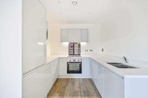 2 bedroom flat to rent, Chailey Place, Hayes and Harlington, Hayes, UB3