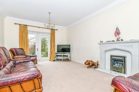 6 bedroom house to rent, Turgis Road, Elvetham Heath, Fleet, GU51