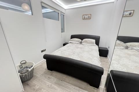 1 bedroom flat to rent, Edinburgh Gate, HARLOW
