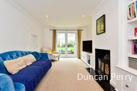 3 bedroom detached house for sale, Archers Close, Potters Bar EN6