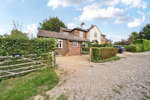 3 bedroom end of terrace house for sale, One Tree Hill Road, Surrey GU4