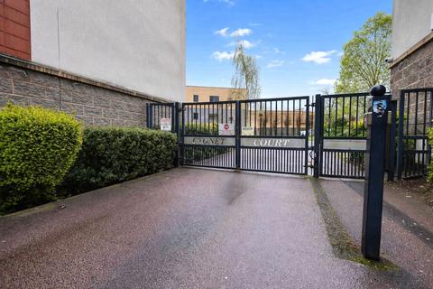 2 bedroom flat for sale, Holly Lane, SMETHWICK, West Midlands, B66