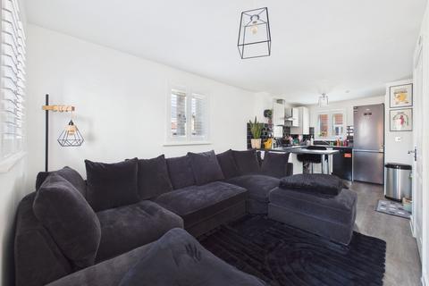 2 bedroom semi-detached house for sale, Bangor Close, Towcester, NN12