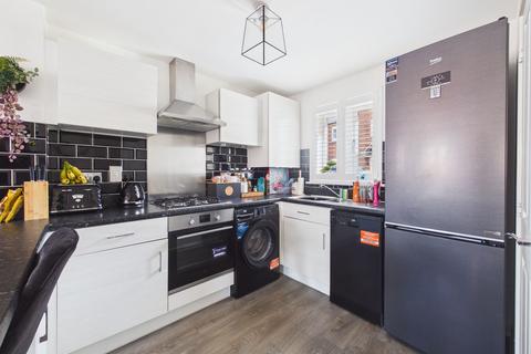 2 bedroom semi-detached house for sale, Bangor Close, Towcester, NN12