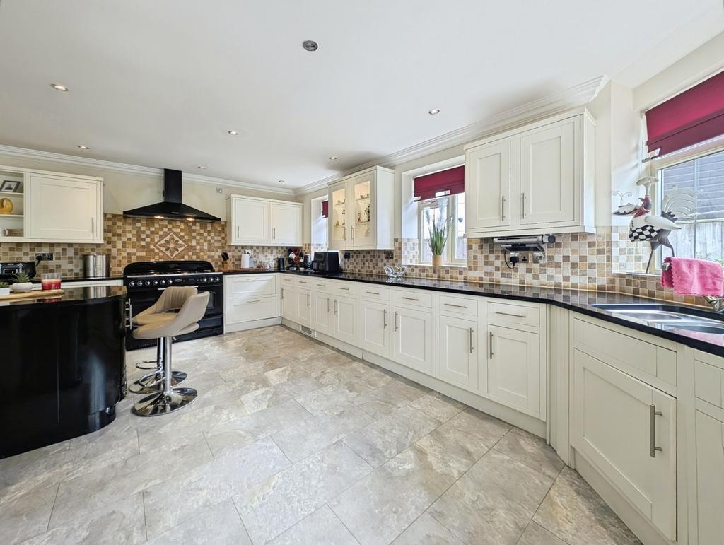 Whinfell Road, Ponteland, Newcastle upon Tyne, Northumberland, NE20 - View 6