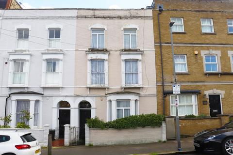 Cairns Road, London SW11
