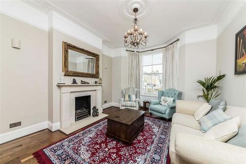 3 bedroom terraced house for sale, Cavendish Road, London SW12