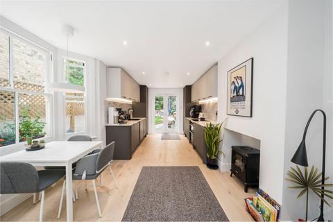 3 bedroom terraced house for sale, Priolo Road, Charlton, London, SE7