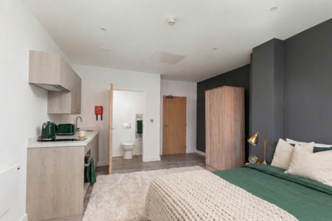 Studio to rent, at Nationwide, Flat 9, 26, College Green BS1