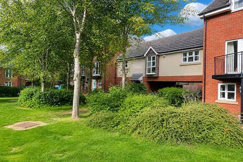 Coach house - Llewellyn Chase, Milton Keynes MK12
