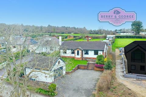 undefined, Hafod Road, Gwernaffield CH7