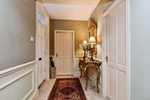 2 bedroom flat for sale, Crewe Road, Alsager, Stoke-on-Trent, Cheshire, ST7