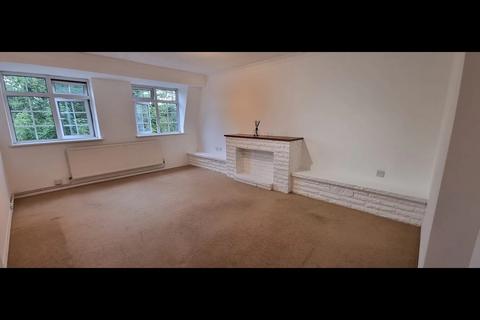 2 bedroom apartment to rent, The Ridgeway, Enfield, EN2