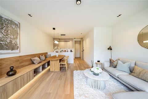 3 bedroom apartment for sale, Creswick Road, London