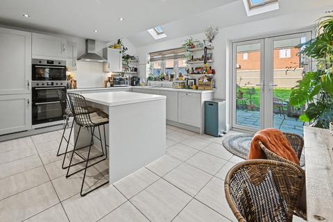 5 bedroom detached house for sale, Hatfield Lane, Hatton, DE65