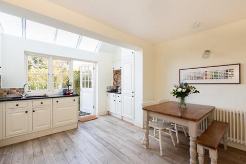 2 bedroom cottage for sale, Hampstead Garden Suburb, London, NW11