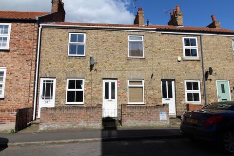 2 bedroom terraced house to rent, Trinity Lane, Beverley, HU17 0AU